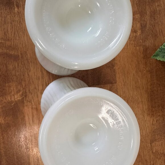 E O Brody Milk Glass Vases Pair Ribbed White Pedestal Planter Vintage Floral Dec - Picture 9 of 9